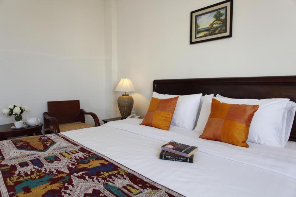 Lao Golden Hotel Vientiane Bagian luar foto